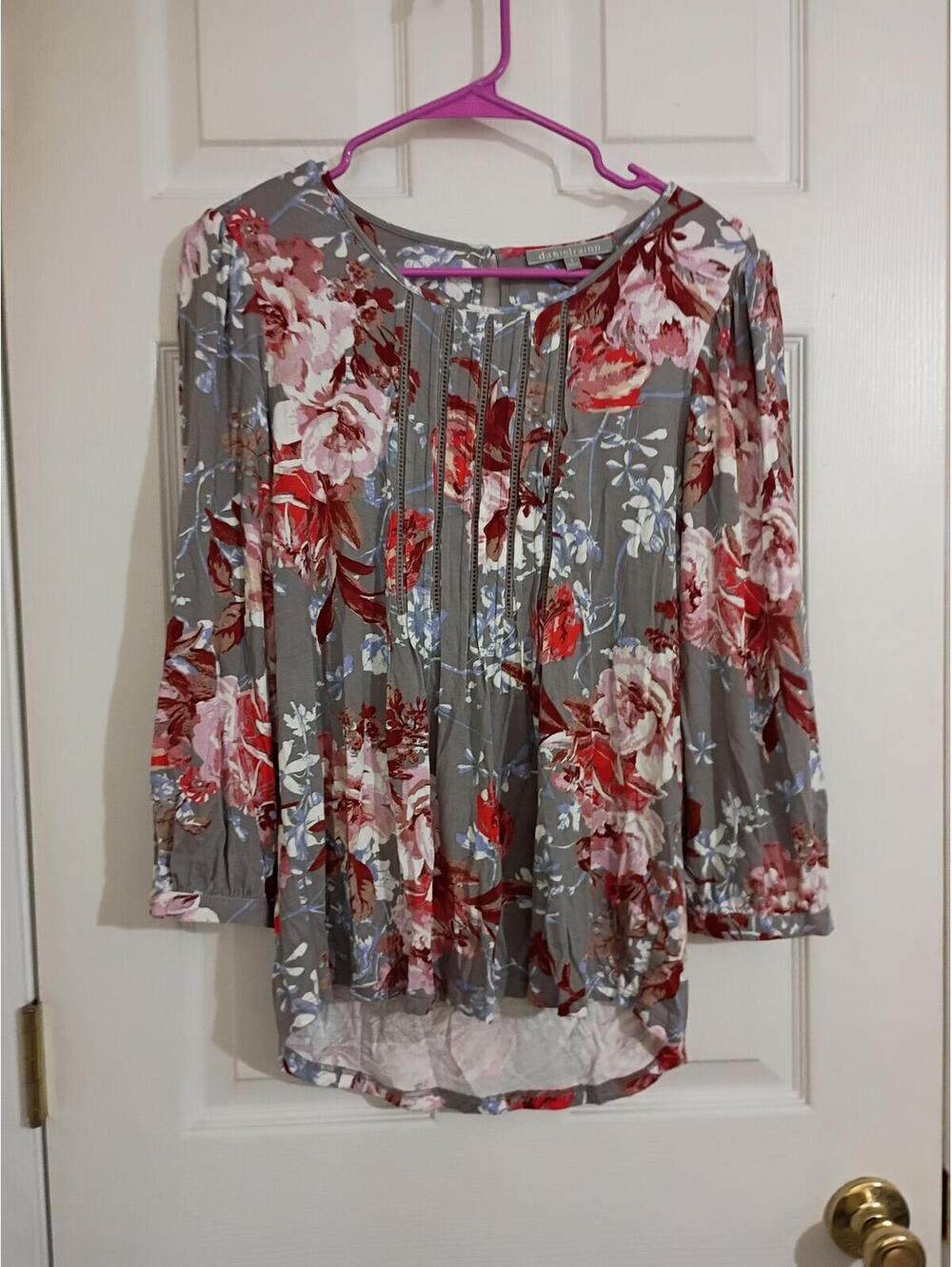 Gray Floral Long Sleeve Blouse with Pintuck Detail